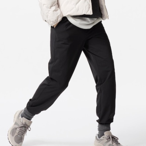 Uniqlo Women's Joggers - Picture 1 of 3